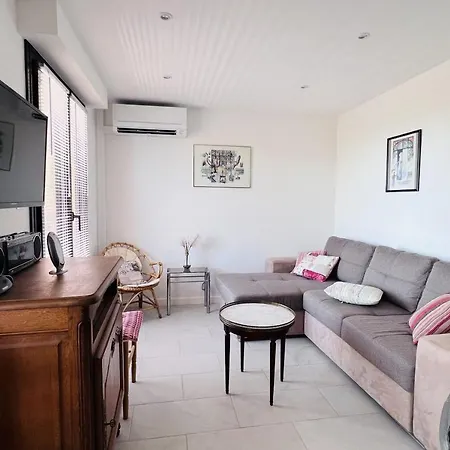 Haven Of Peace With Balcony In Sainte-Maxime